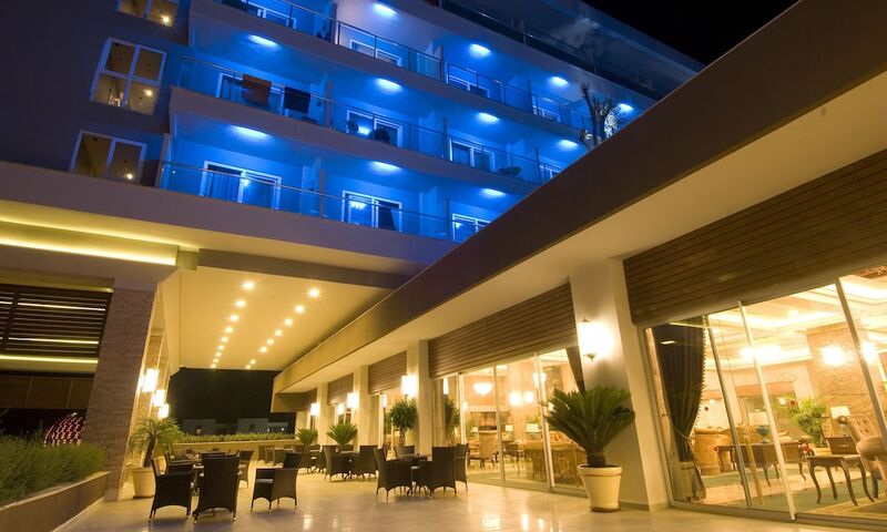 Adenya Hotel & Resort 